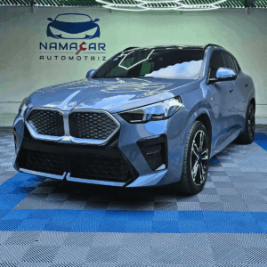 BMWIx2