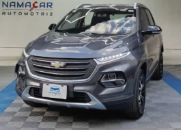 Chevrolet Groove 1.5 Premier CVT 2023 seminueva con 37,188 km, vista frontal en showroom.